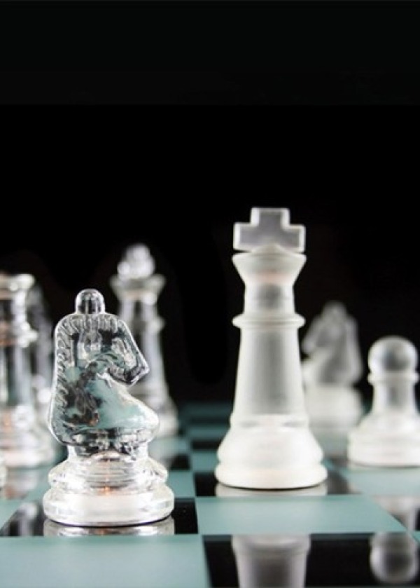 Glass Chess Cam Satranç Takımı (20 cm x 20 cm)