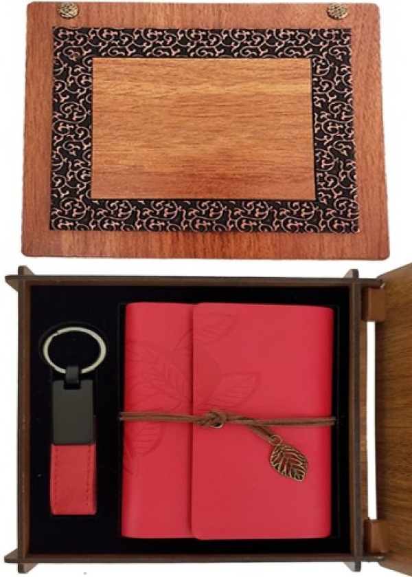 Ahşap Kutulu Kırmızı Deri Defter ve Anahtarlık Set
