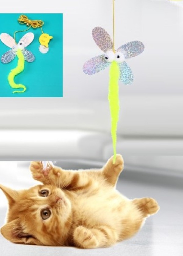 Kelebek Model Elastik Kendinden Yapışkanlı Kedi Oyun Oltası 