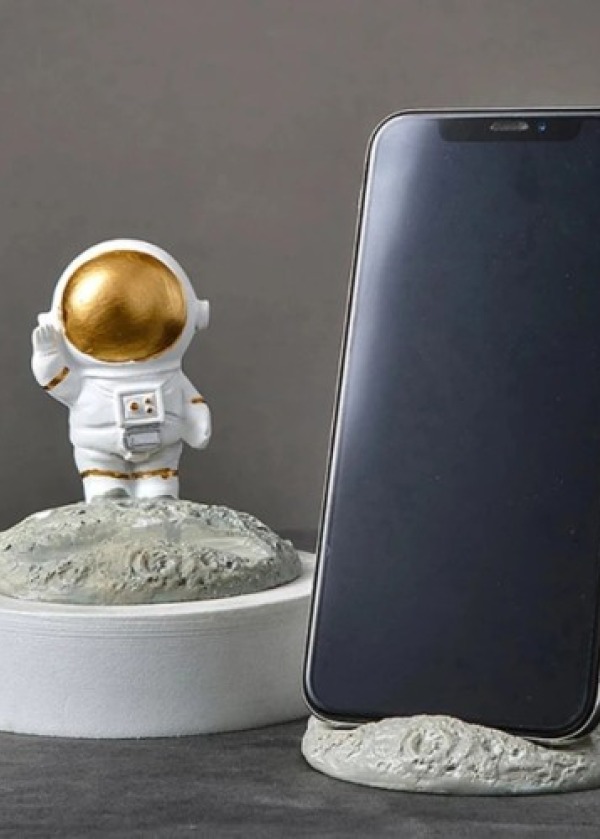 Astronot Telefon Tutucu 