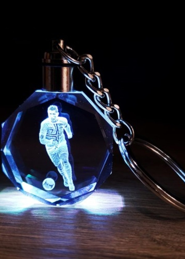 Futbol Tasarımlı Işıklı Anahtarlık