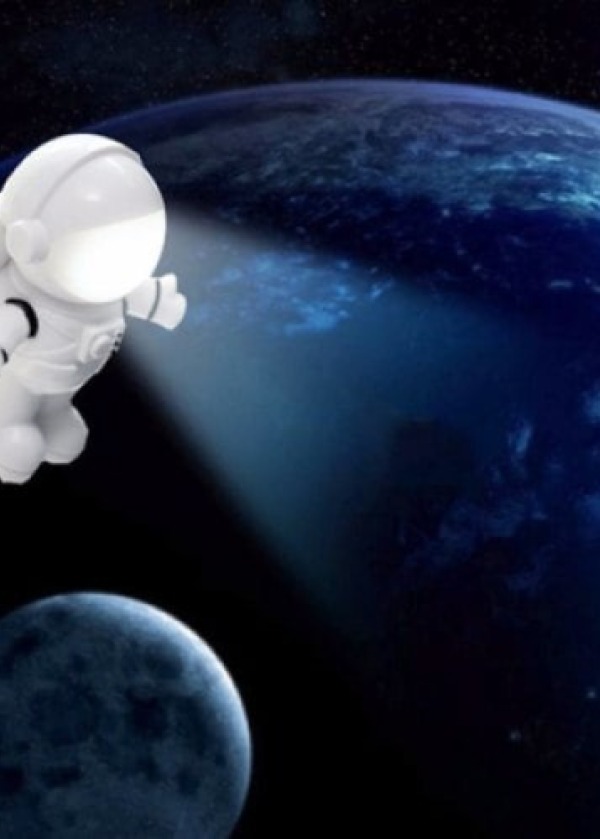Usb Astronot Lamba
